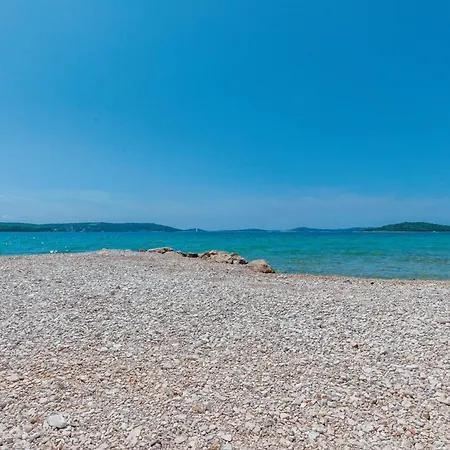 Two-bedroom In Apartman Jadrija