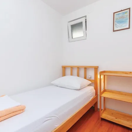 Two-bedroom In Apartman